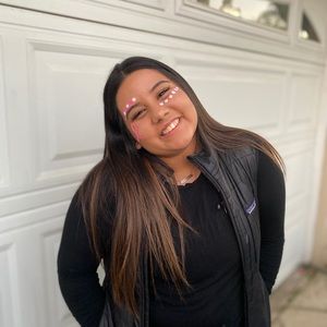 Meet your Posher, Andrea